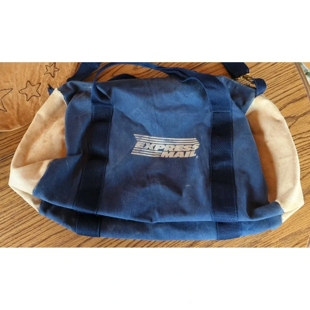 RARE Vintage Retired Express Mail Next Day Discontinued Canvas Duffle Bag‎